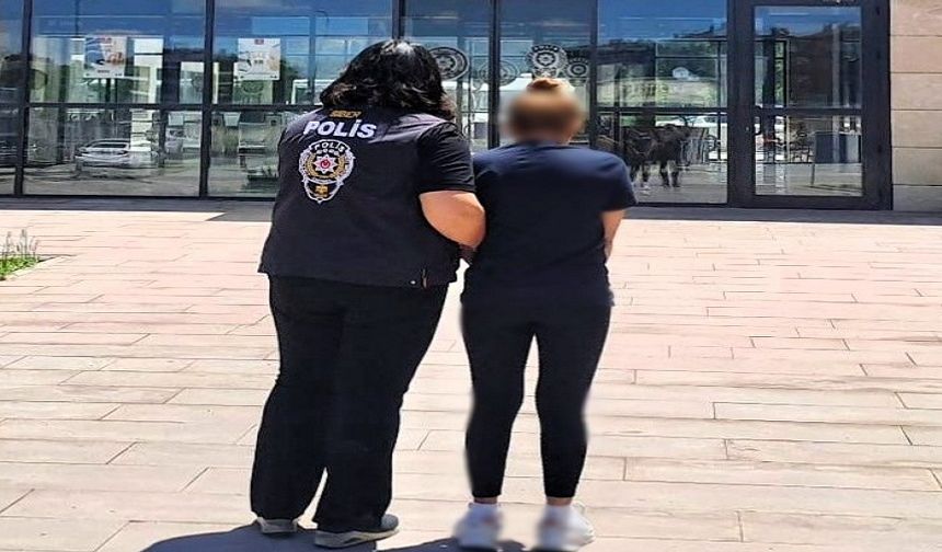 Aranması bulunan dolandırıcı yakalandı