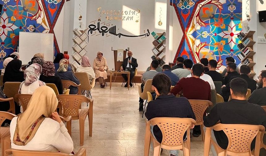 Afyon'da Diyanet Gençlik Merkezinde veda programı