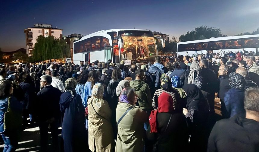 Afyon'da hacı adaylarını uğurluyoruz