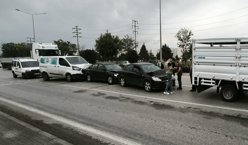 Afyonkarahisar’da zincirleme trafik kazası