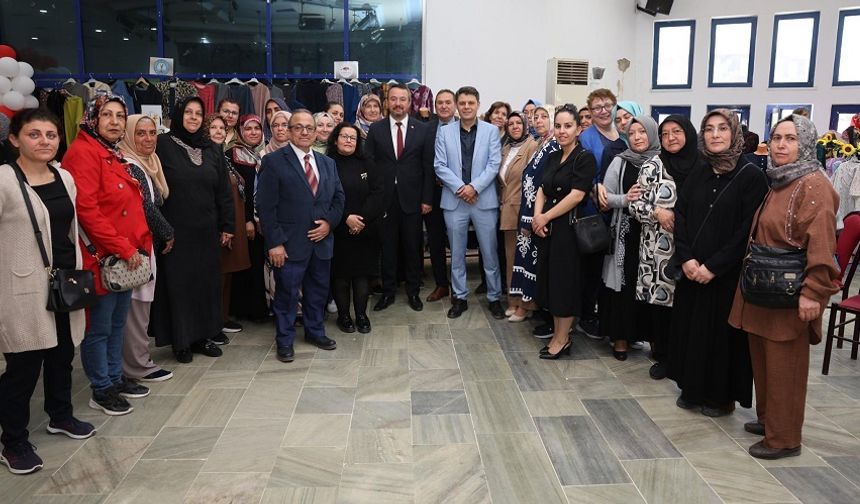 Sandıklı Halk Eğitim Merkezinden Yıl Sonu Sergisi