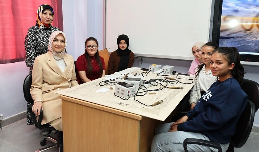 Vali Yiğitbaşı Emirdağ ve Çobanlar'da vatandaşlarla buluştu
