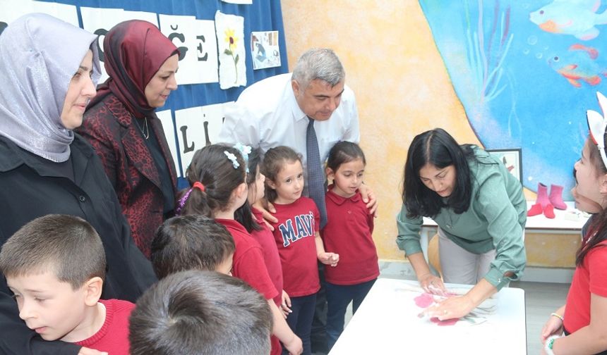 Afyonkarahisar'da minik eller keçeye hayat verdi