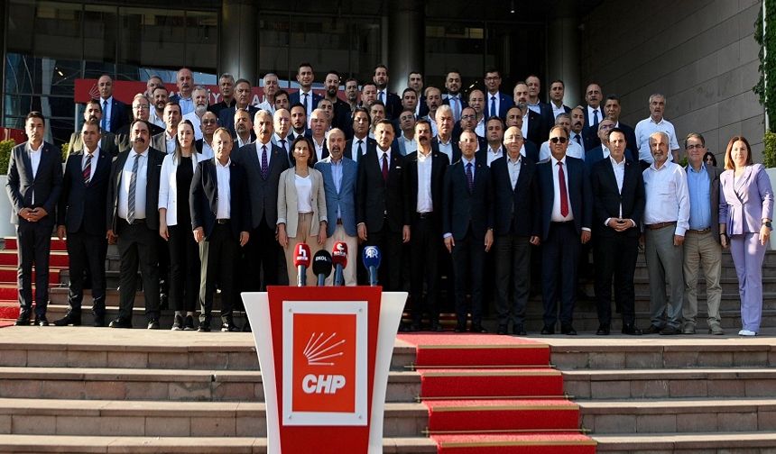 Türkiye Cumhuriyeti ve Halkın Partisi teslim alınamayacak