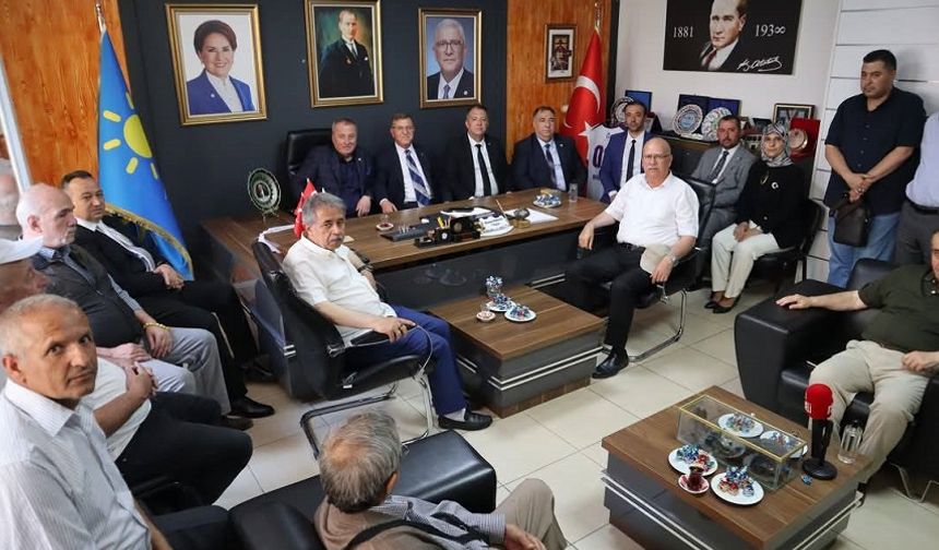 İYİ Partililer bayramlaştı
