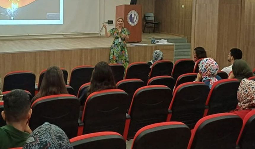 Afyonkarahisar Devlet Hastanesi'nde uyum eğitimi düzenlendi