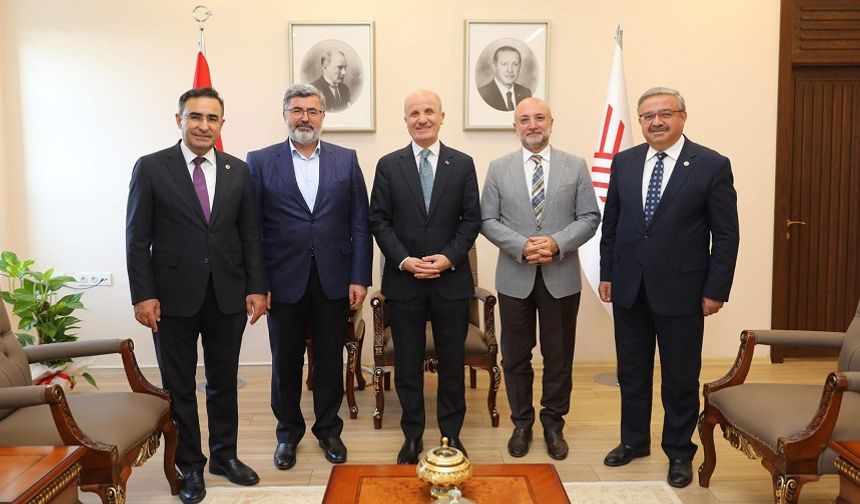 AK Parti'den YÖK Başkanına ziyaret