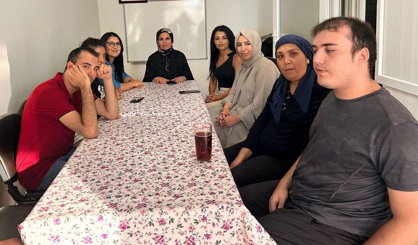 Nur Özkaya, Ulusal Otizm Konfederasyonu’nu ziyaret etti