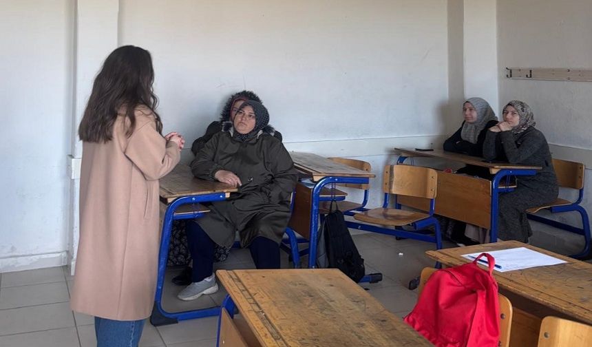 KADEM Döğer'de velileri uyardı: Akran zorbalığına dikkat