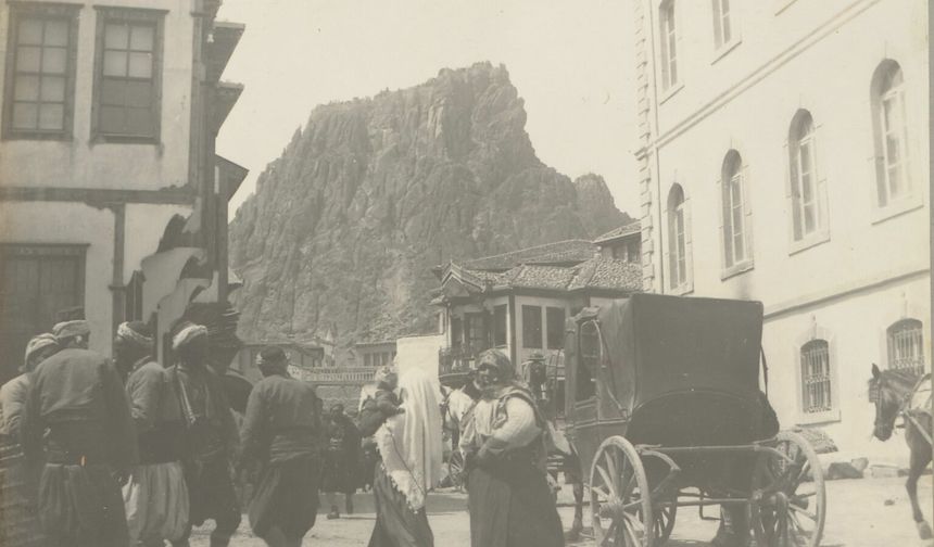 Afyon / Anadolu-i Şahane Menazırı Albümü / 19. Yüzyıl