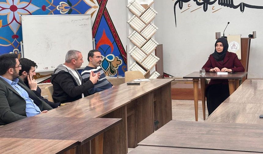 GENÇLERE YÖNELİK ÇALIŞMALAR KONUŞULDU