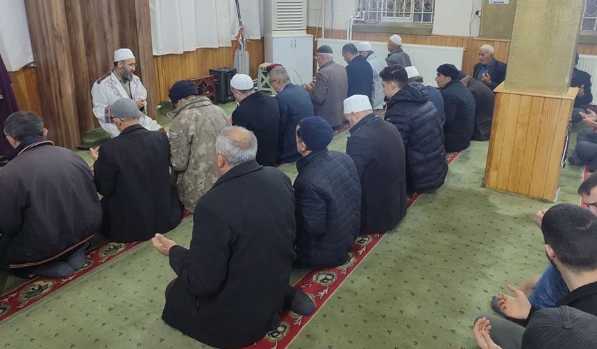 SABAH NAMAZI BULUŞMALARINA YOĞUN İLGİ