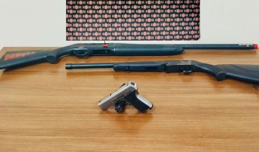 AFYON'DA OPERASYONDA 4 RUHSATSIZ SİLAH ELE GEÇİRİLDİ