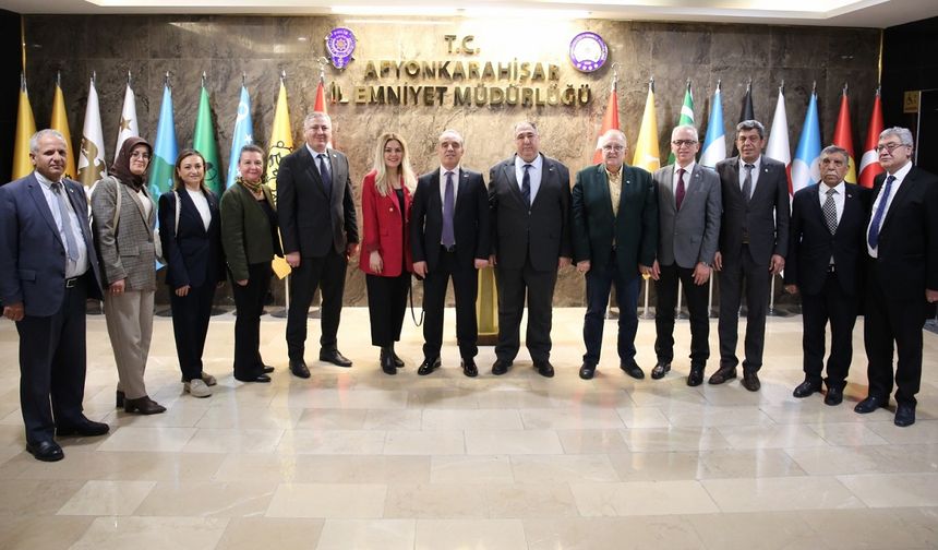 KARARLI ÇALIŞMALARINIZI TAKDİR EDİYORUZ