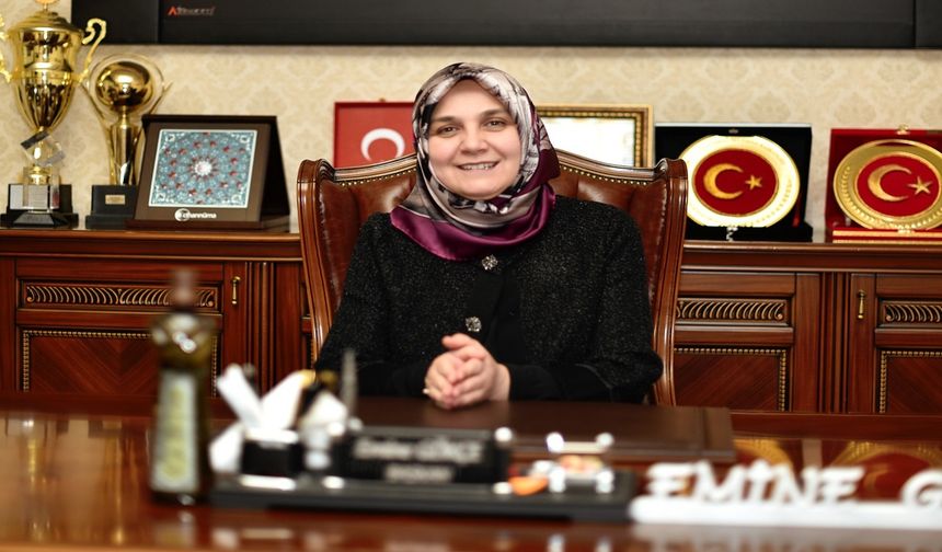 BU İLÇEDE İFTAR SONRASI ÇAYLAR BELEDİYE'DEN