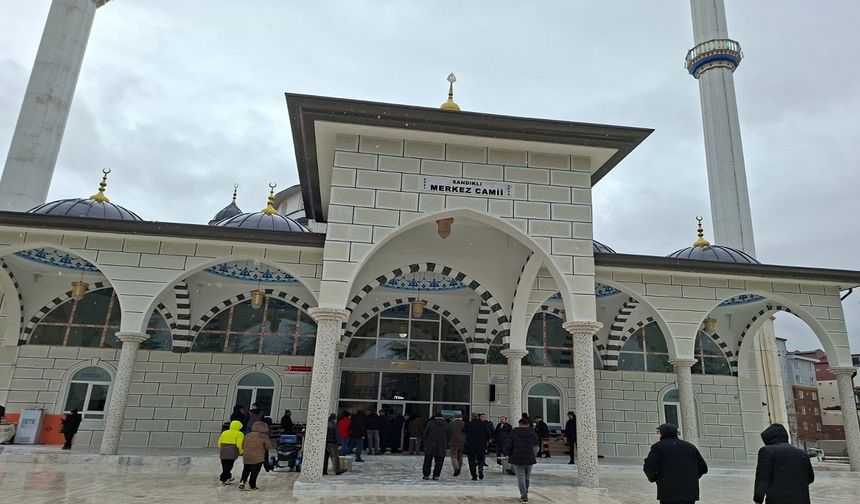 SANDIKLI MERKEZ CAMİİ İBADETE AÇILDI