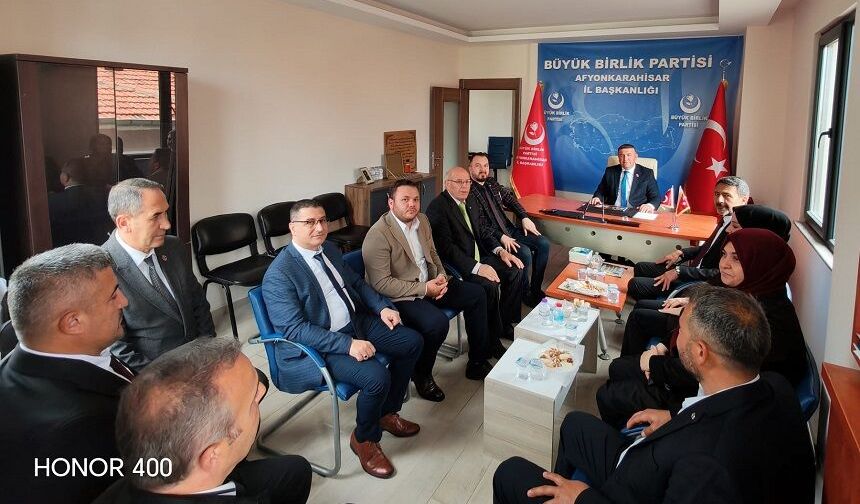 CUMHUR İTTİFAKI BBP'DE BAYRAMLAŞTI