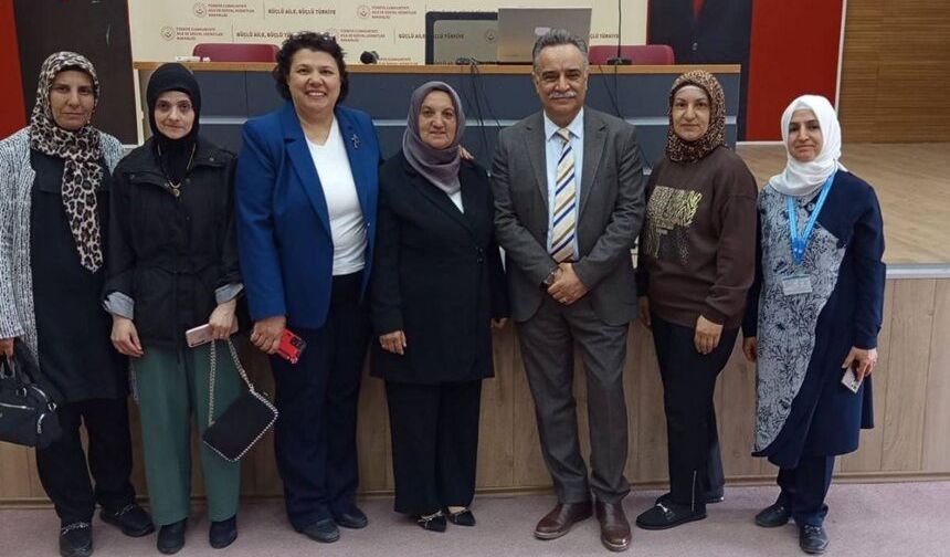 “Ağız ve Diş Sağlığı Doğumla Başlar, Temeli Annelerdir”