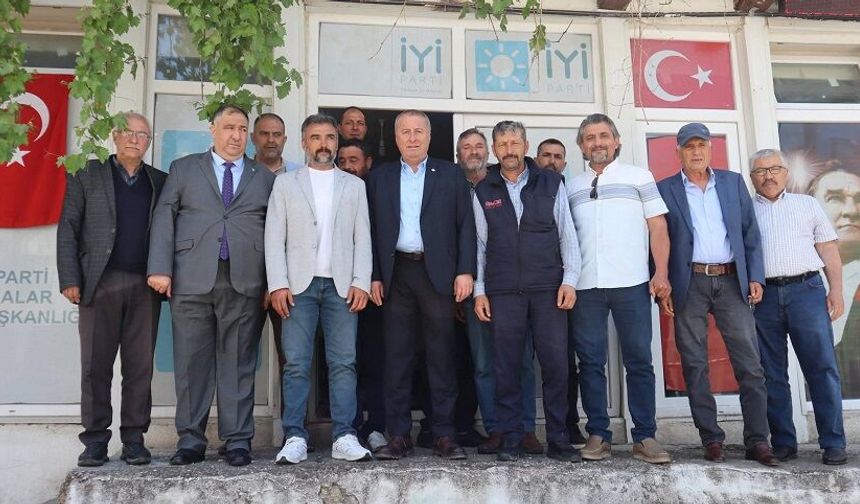 4 İLÇEDE İYİ PARTİ'DE BAYRAMLAŞMA COŞKUSU