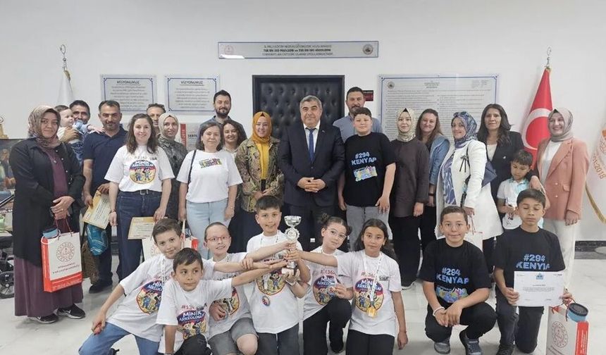 Afyonlu Öğrencilerden Robotikte Gururlandıran Başarı