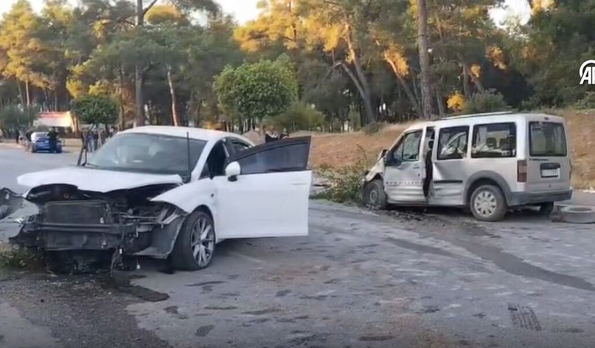 Kontrolden çıkan araç karşı şeride daldı!