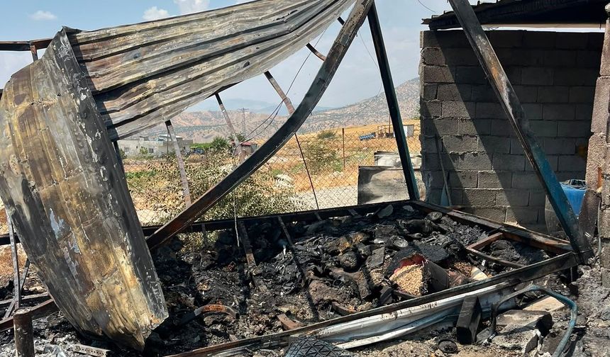 Köy evi ve traktör kullanılamaz hale geldi
