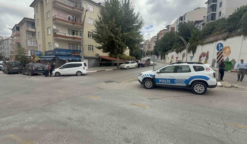 Akrabalar arasındaki husumet silahlı kavgaya dönüştü!