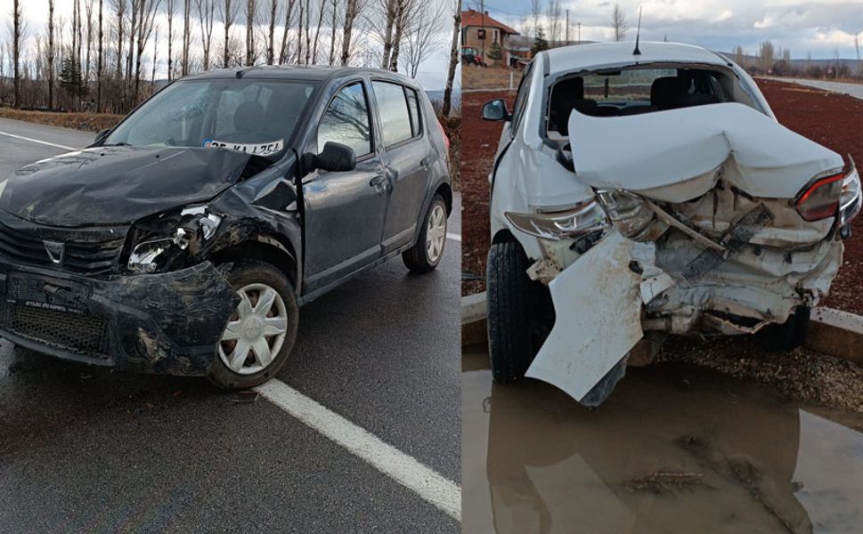 Afyon'da trafik kazası, sürücü yaralandı