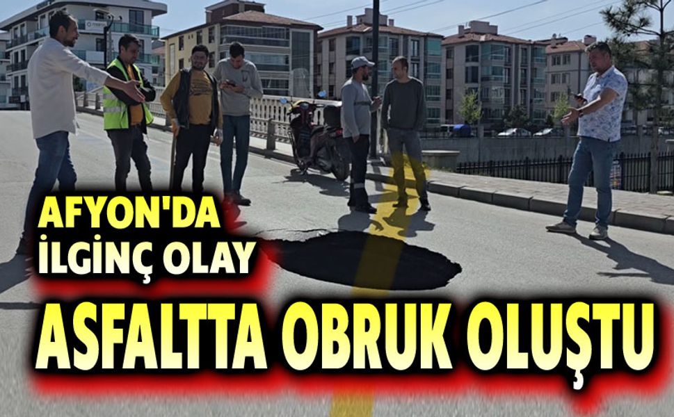 Afyon'da asfalt çöktü, 3 metre dernliğinde çukur oluştu