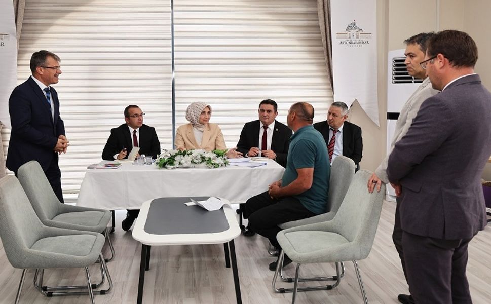Vali Yiğitbaşı, Çobanlar'da vatandaşları dinledi