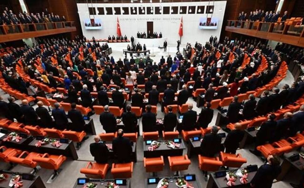 ÇOCUKLAR İÇİN GÜVENLİ BÖLGE YASASI GELİYOR!..