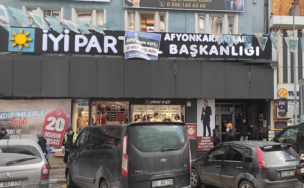 Afyon'da İYİ Parti binasında gerginlik!..