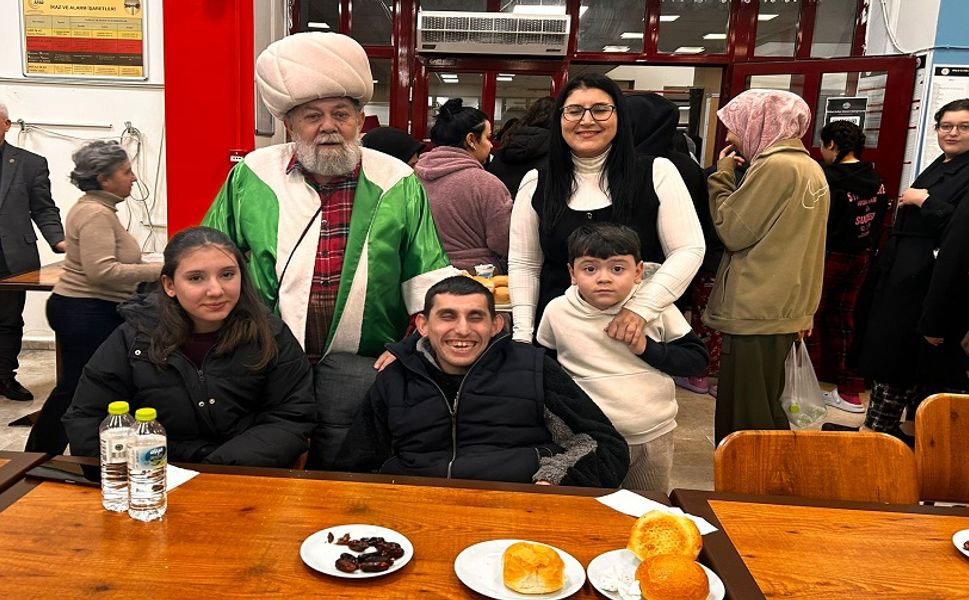 ÖZEL ÇOCUKLAR VE ÜNİVERSİTELİLER BULUŞTU