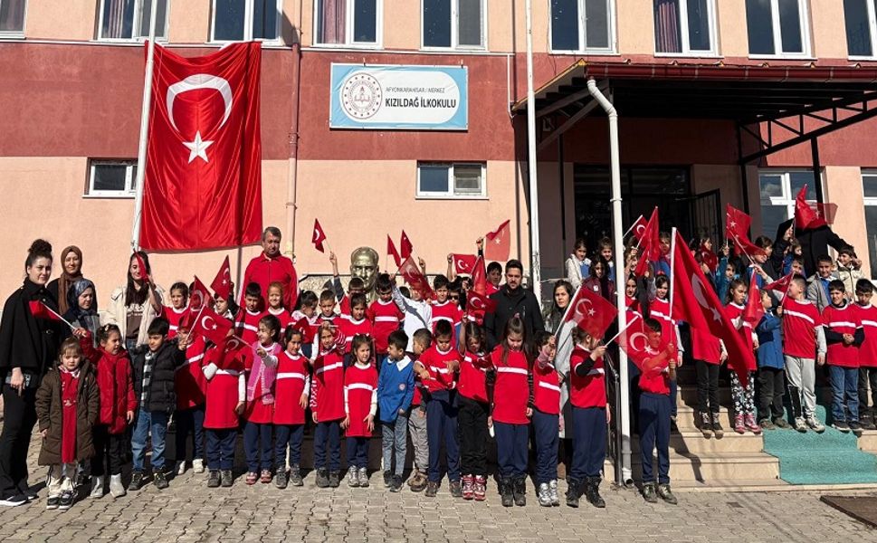 Kızıldağ İlkokulu’nda Bayrak etkinliği