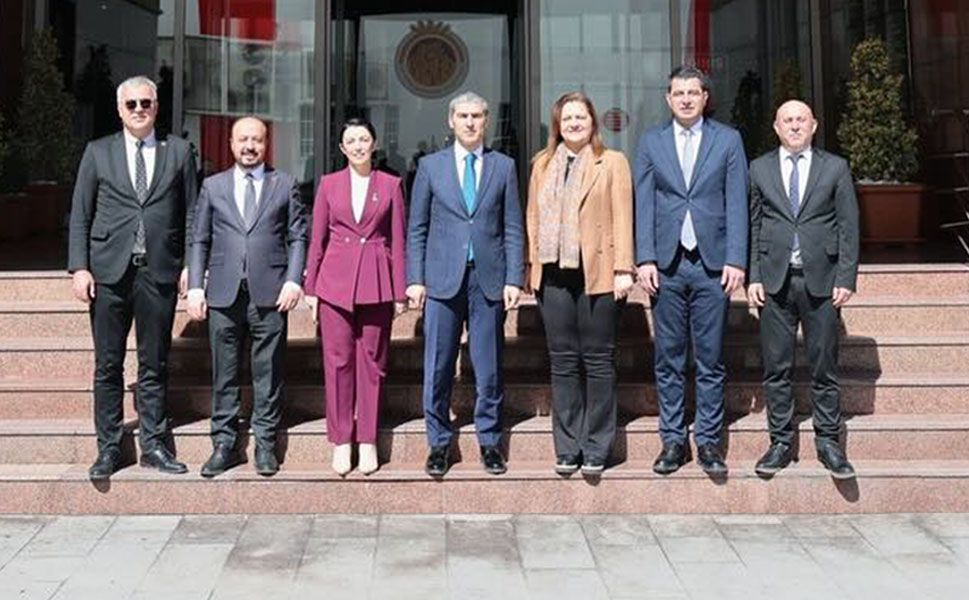 VALİ AKTAŞ, BAŞKAN BURCU KÖKSAL'I ZİYARET ETTİ