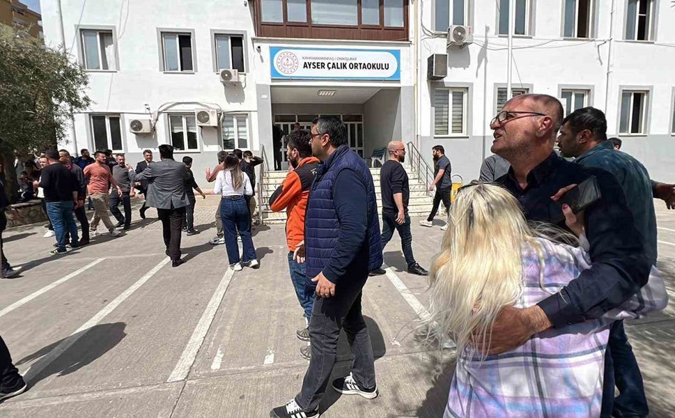 Ortaokulda silahlı saldırı:4 ölü, 20 yaralı