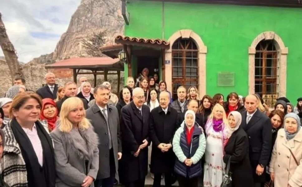KADINANALAR TBMM YOLCUSU