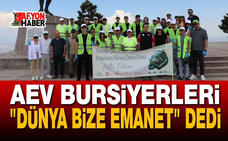 Kocatepe Anıtı’nda Çevre Temizliği