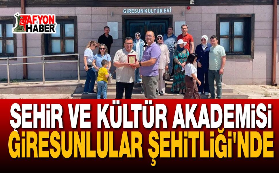 Öğretmenler Giresunlular Şehitliği'nde