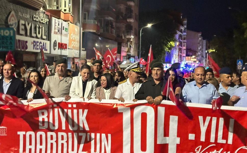 Afyon'da Fener Alayı coşkusu