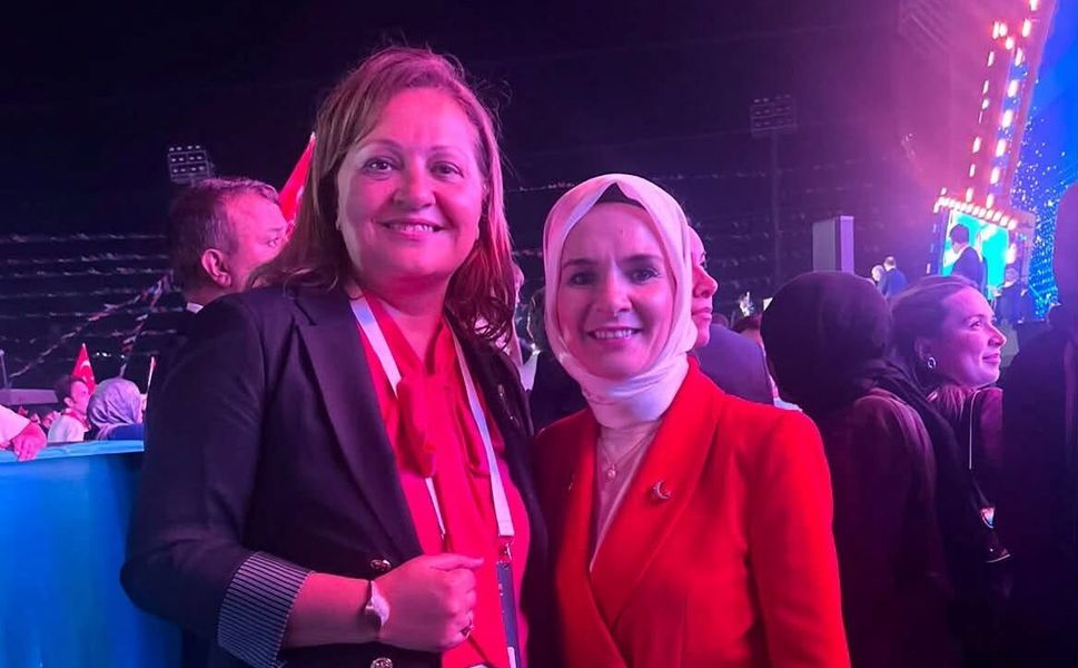 Başkan Burcu Köksal, AK Parti'nin 25.Yıl mitinginde