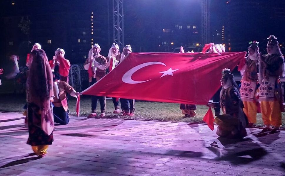 25. Uluslararası Zafer Halk Oyunları Festivali büyüledi